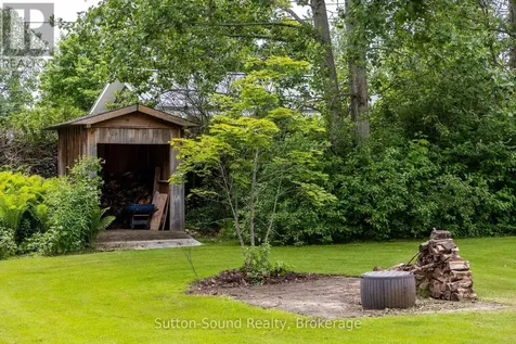 864 16th Street West Georgian Bluffs ON N4K 6V5