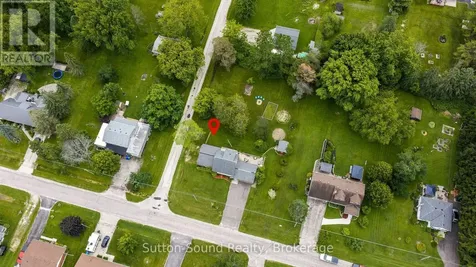 864 16th Street West Georgian Bluffs ON N4K 6V5