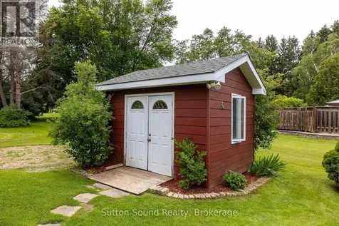 864 16th Street West Georgian Bluffs ON N4K 6V5