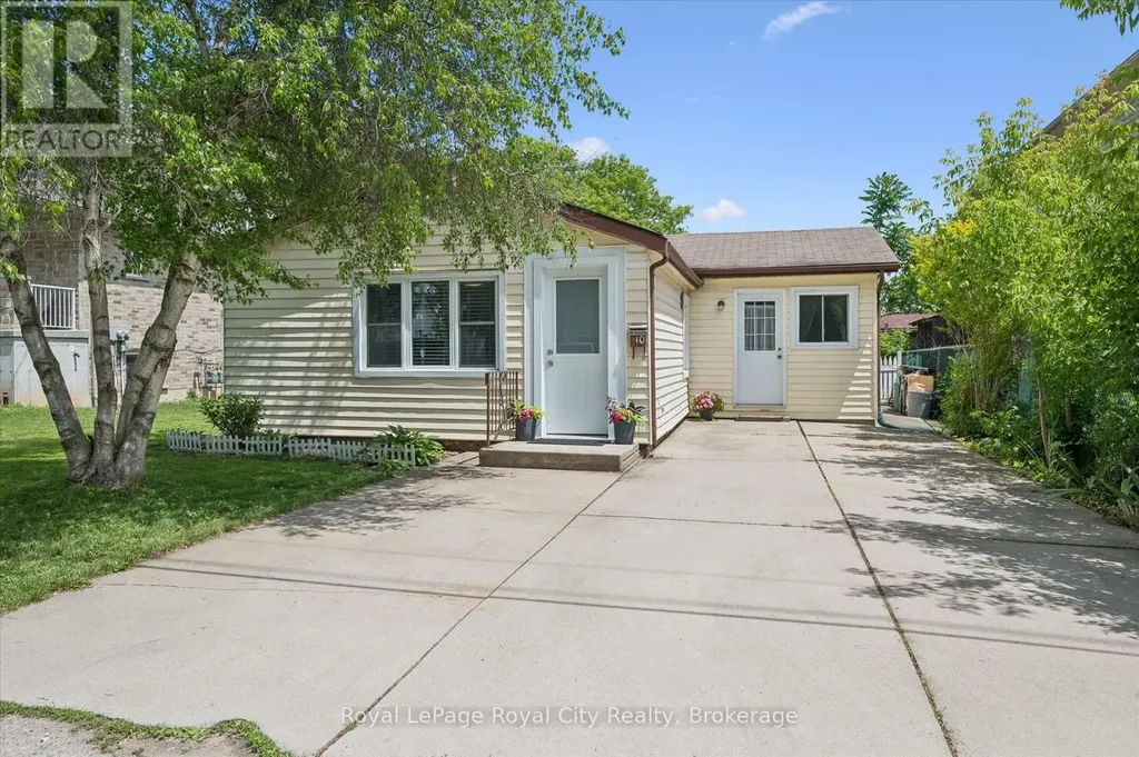 10 Macville Avenue Kitchener ON N2K 1T1