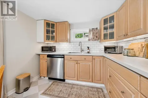 10 Macville Avenue Kitchener ON N2K 1T1
