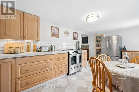 10 Macville Avenue Kitchener ON N2K 1T1