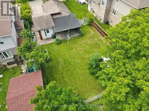 10 Macville Avenue Kitchener ON N2K 1T1