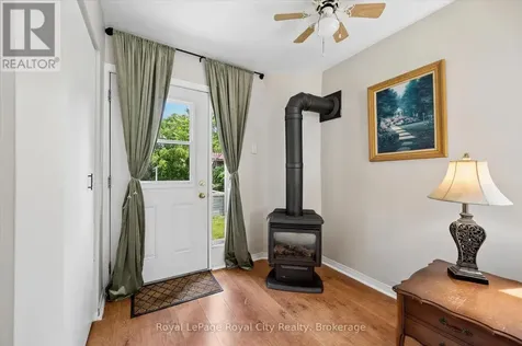 10 Macville Avenue Kitchener ON N2K 1T1