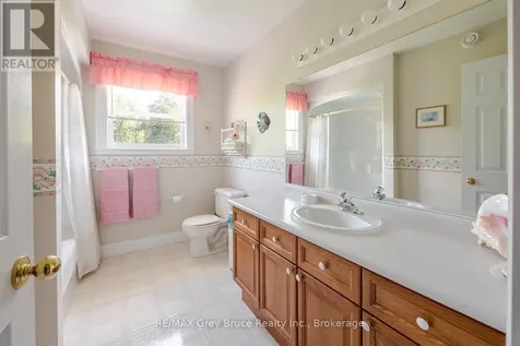1510 7th Avenue West Owen Sound ON N4K 6V8