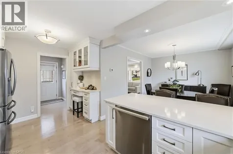 680 Lomond Crescent Burlington ON L7L 2P1