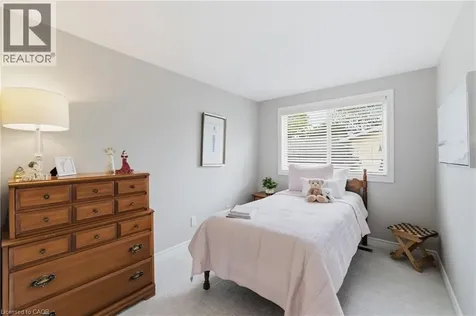 680 Lomond Crescent Burlington ON L7L 2P1