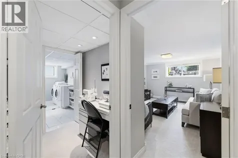680 Lomond Crescent Burlington ON L7L 2P1