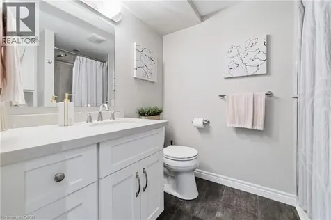 680 Lomond Crescent Burlington ON L7L 2P1