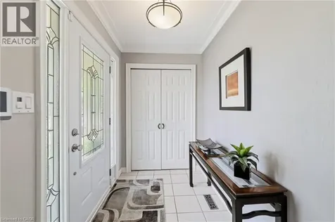 680 Lomond Crescent Burlington ON L7L 2P1