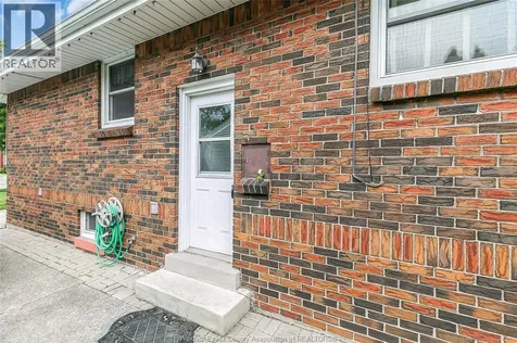 845 Rossini Boulevard Windsor ON N8Y 2Z2