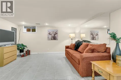 845 Rossini Boulevard Windsor ON N8Y 2Z2