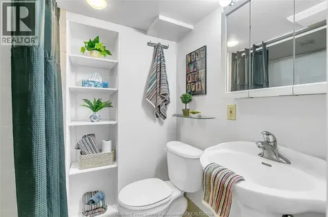 845 Rossini Boulevard Windsor ON N8Y 2Z2