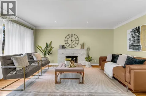 845 Rossini Boulevard Windsor ON N8Y 2Z2