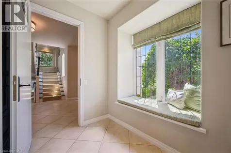 576 Falconridge Crescent Kitchener ON N2K 4J2