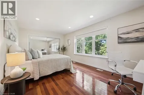 576 Falconridge Crescent Kitchener ON N2K 4J2