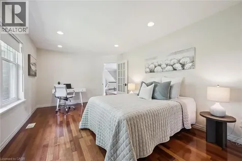 576 Falconridge Crescent Kitchener ON N2K 4J2
