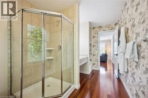 576 Falconridge Crescent Kitchener ON N2K 4J2
