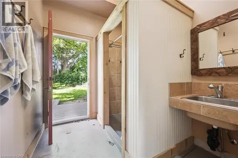 576 Falconridge Crescent Kitchener ON N2K 4J2