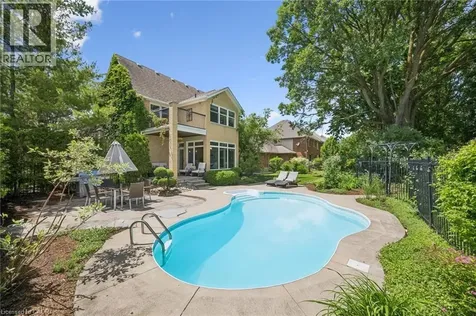 576 Falconridge Crescent Kitchener ON N2K 4J2