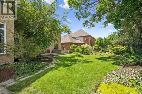 576 Falconridge Crescent Kitchener ON N2K 4J2