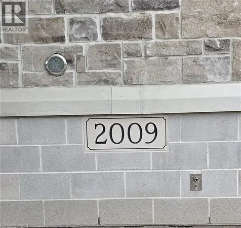 30 Shaftsbury Drive Kitchener ON N2A 1N6