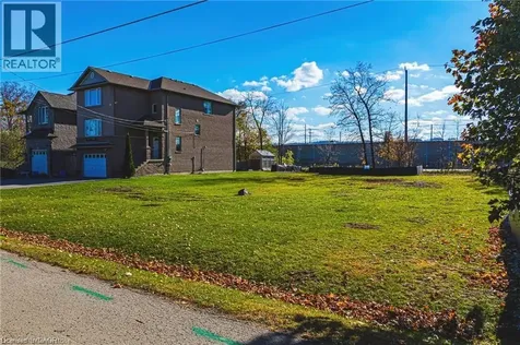 5 Trillium Avenue Stoney Creek ON L8E 5E1