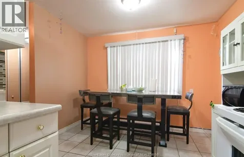 5468 Lassaline Avenue Windsor ON N8T 1A9