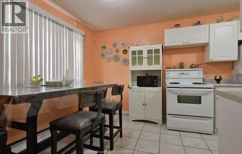 5468 Lassaline Avenue Windsor ON N8T 1A9