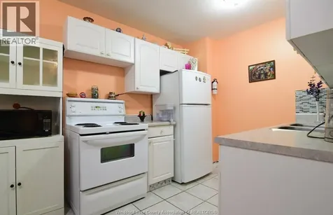 5468 Lassaline Avenue Windsor ON N8T 1A9