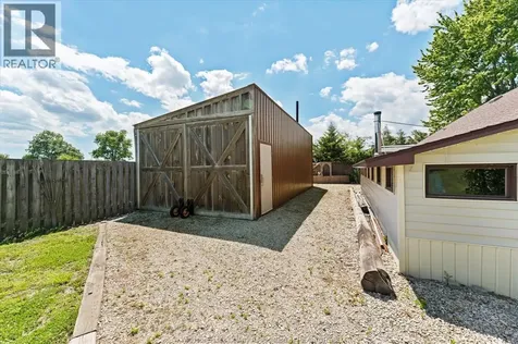 9601 County Road 18 Amherstburg ON N9V 2Y8