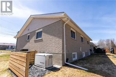 52 Cecil Street Garson ON P3L 1M6