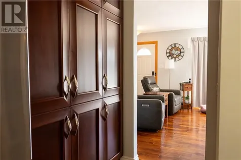 52 Cecil Street Garson ON P3L 1M6