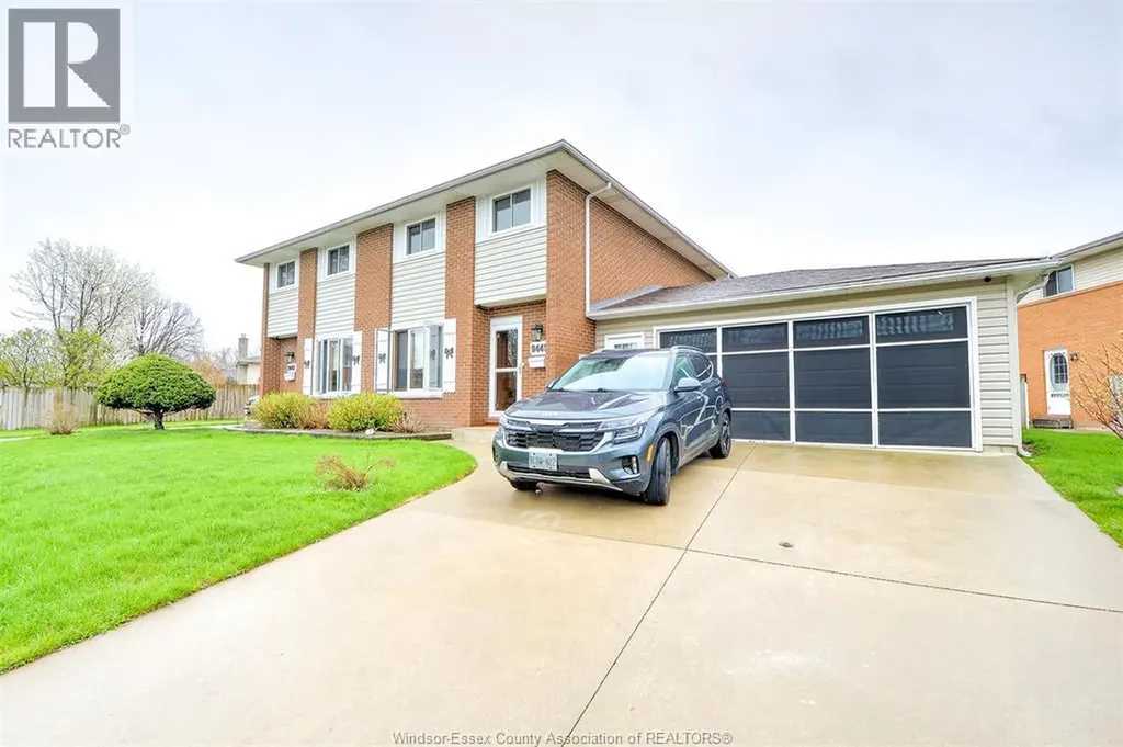 9445 Alten Drive Windsor ON N8R 1V9