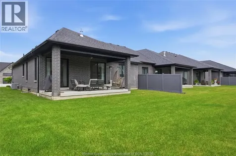 299 Xavier Circle Lakeshore ON N8N 0J3