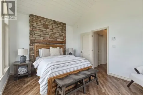 254 Oakridge Trail Skead ON P0M 2Y0