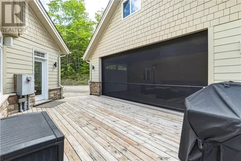 254 Oakridge Trail Skead ON P0M 2Y0