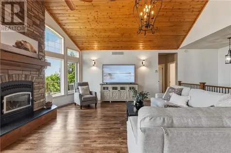 254 Oakridge Trail Skead ON P0M 2Y0