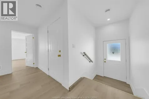 1035 Croydon Lasalle ON N9E 1E5
