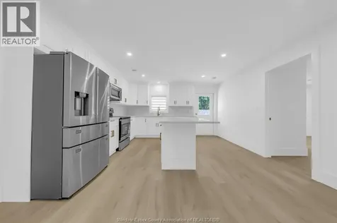 1035 Croydon Lasalle ON N9E 1E5