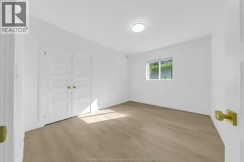 1035 Croydon Lasalle ON N9E 1E5