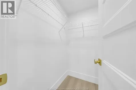1035 Croydon Lasalle ON N9E 1E5