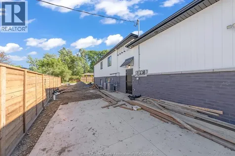 1035 Croydon Lasalle ON N9E 1E5