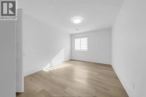 1035 Croydon Lasalle ON N9E 1E5