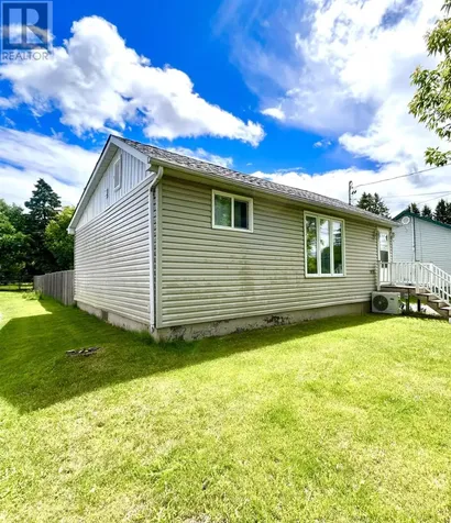 1018 Cornwall Avenue North Fort Frances ON P9A 3H1