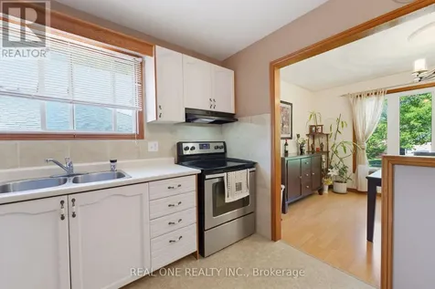 47 Trillium Way Brantford ON N3R 7T8