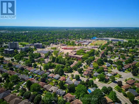 47 Trillium Way Brantford ON N3R 7T8