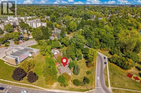 21 First Avenue Welland ON L3C 1X7