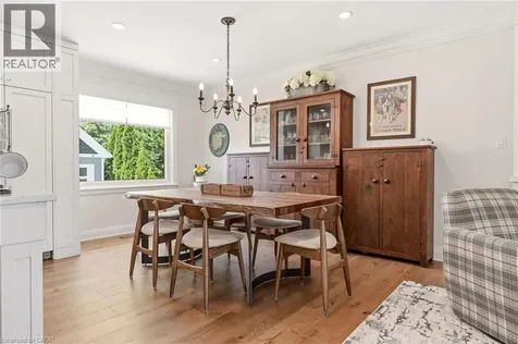 2113 Courtland Drive Burlington ON L7R 1R7