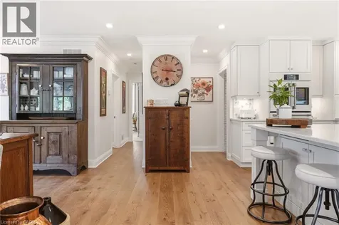 2113 Courtland Drive Burlington ON L7R 1R7